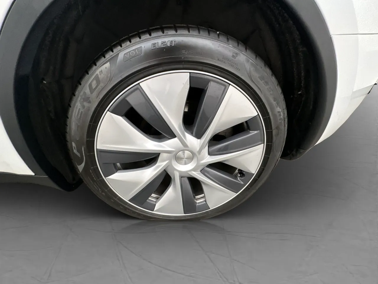 Vehicle image 31