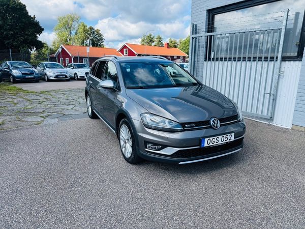 Volkswagen Golf Alltrack 1.8 TSI 180HK DSG 4MOTION / DRAG / VÄRMARE / CARPLAY - 2017