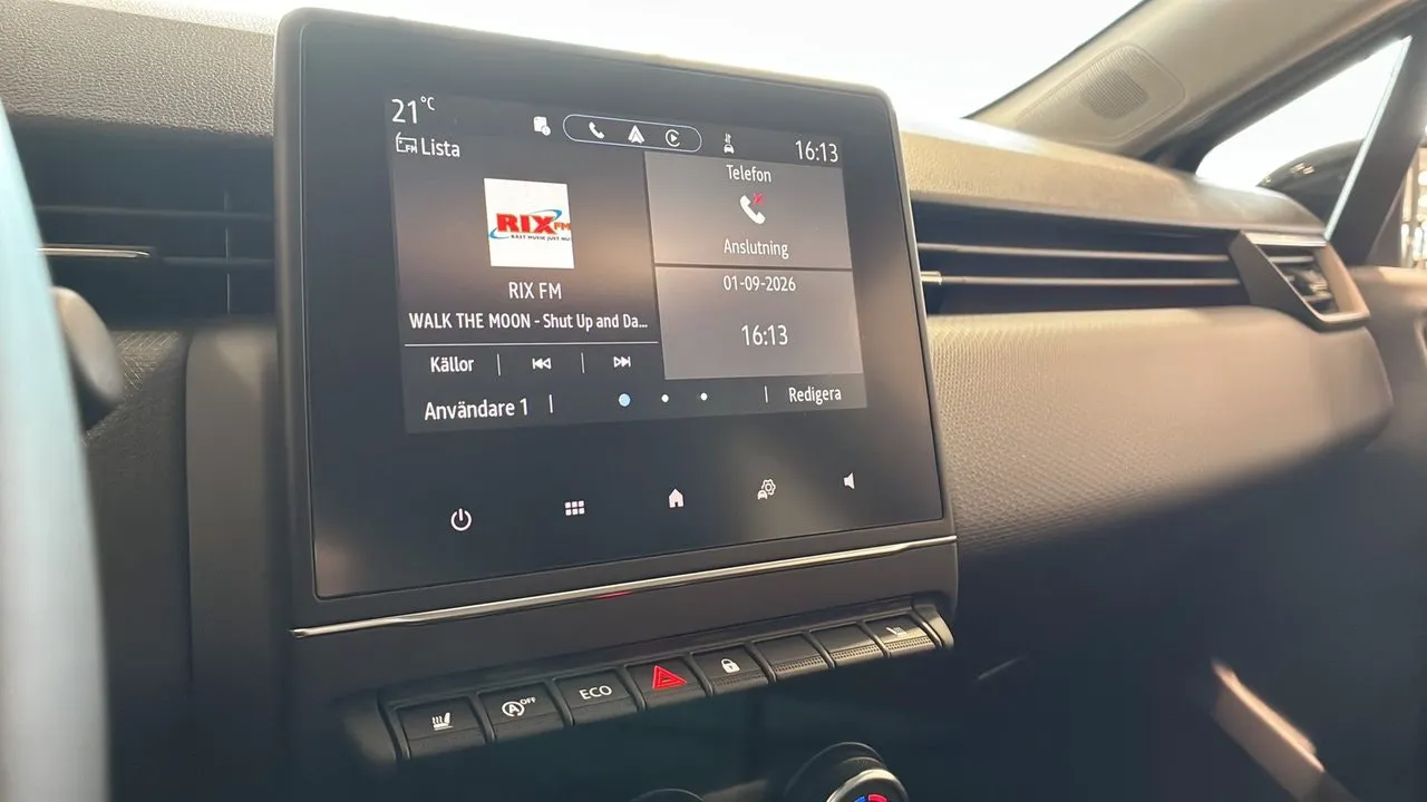 Vehicle image 20