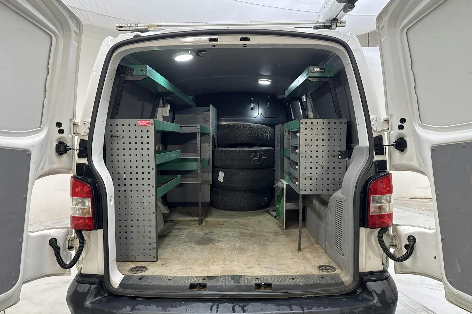 Vehicle image 8