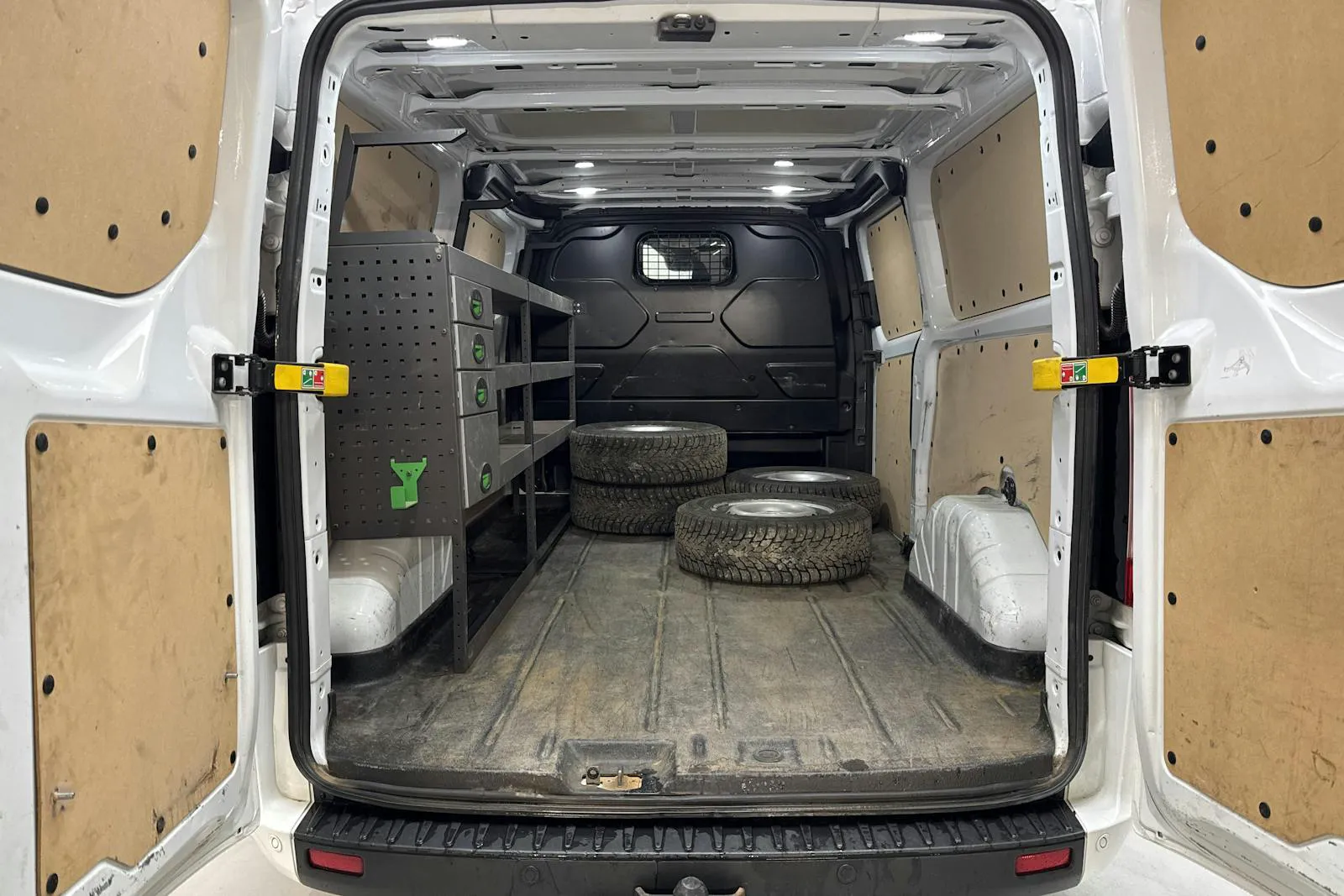 Vehicle image 8