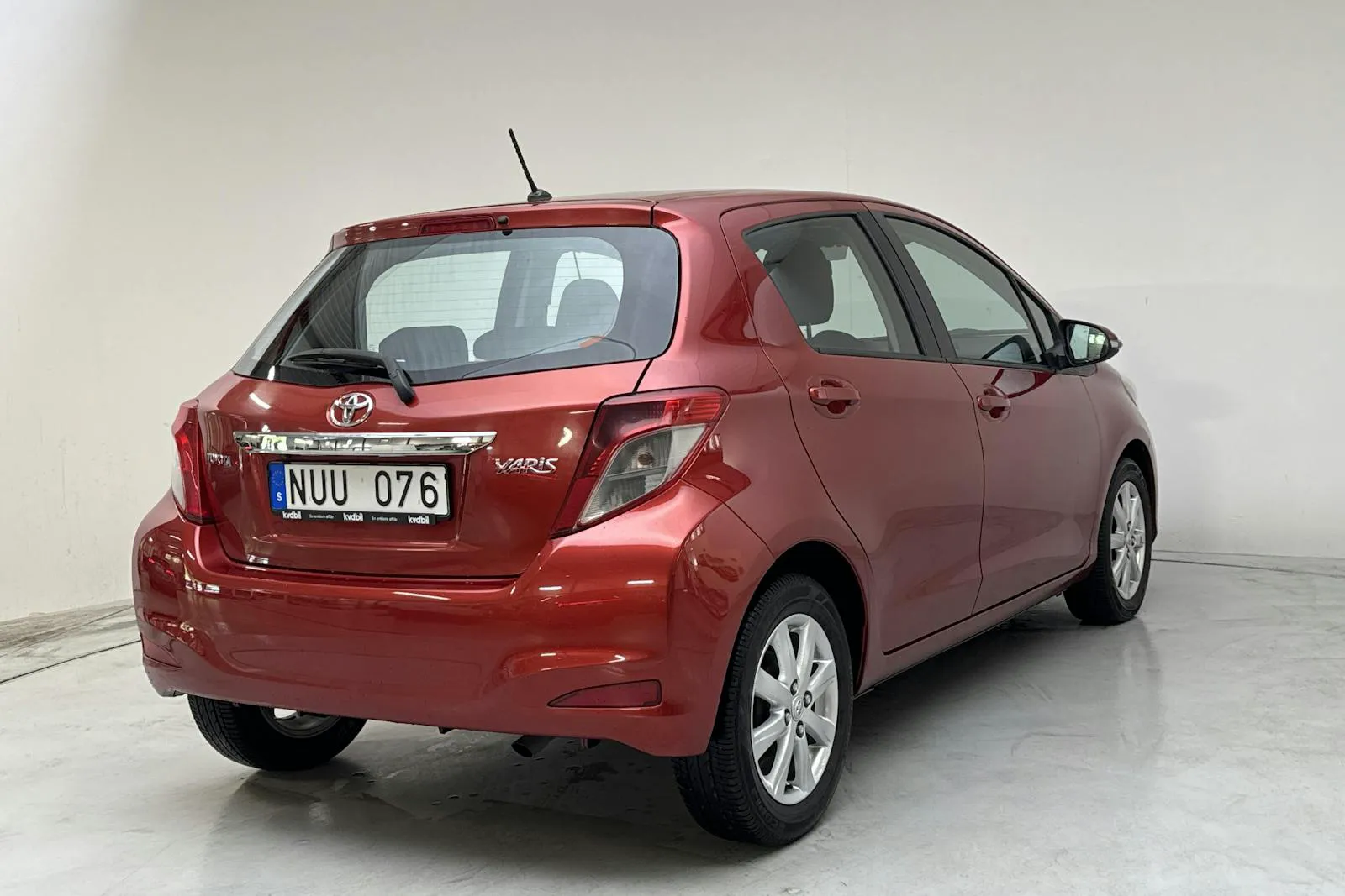 Vehicle image 2