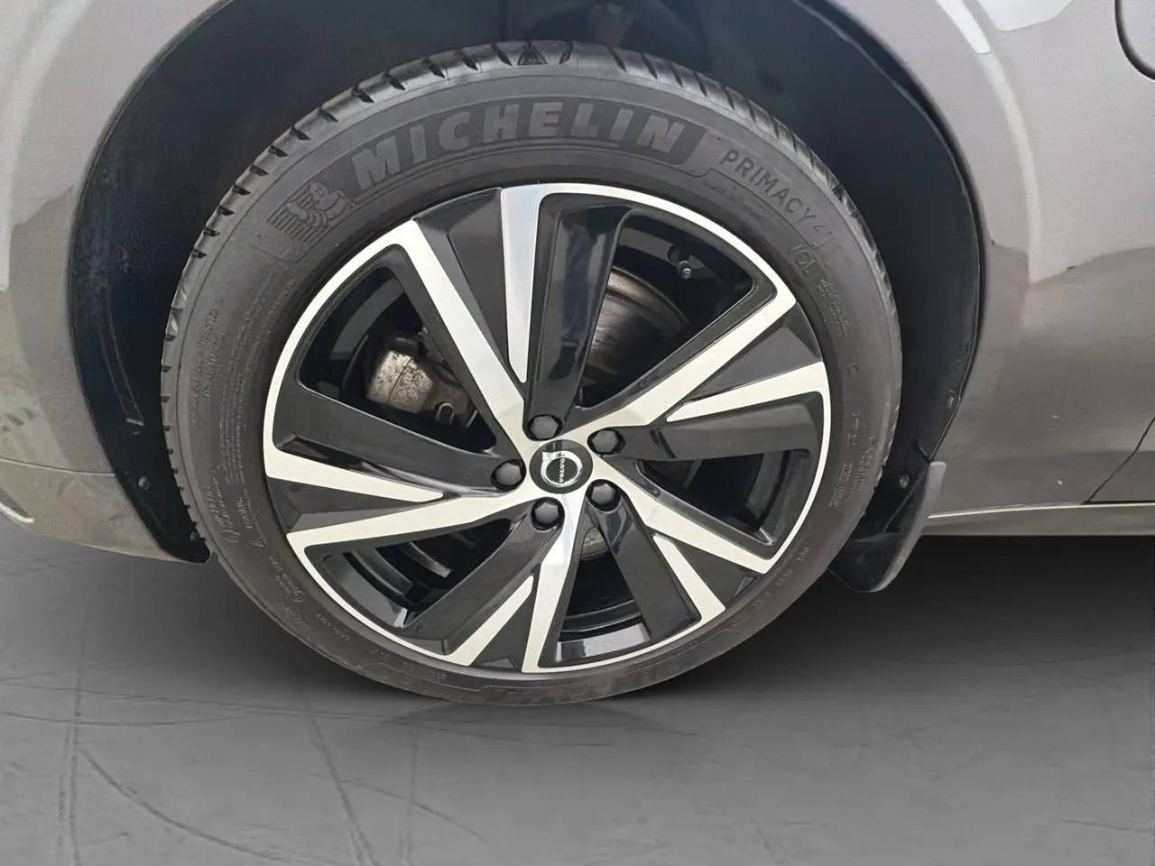 Vehicle image 36