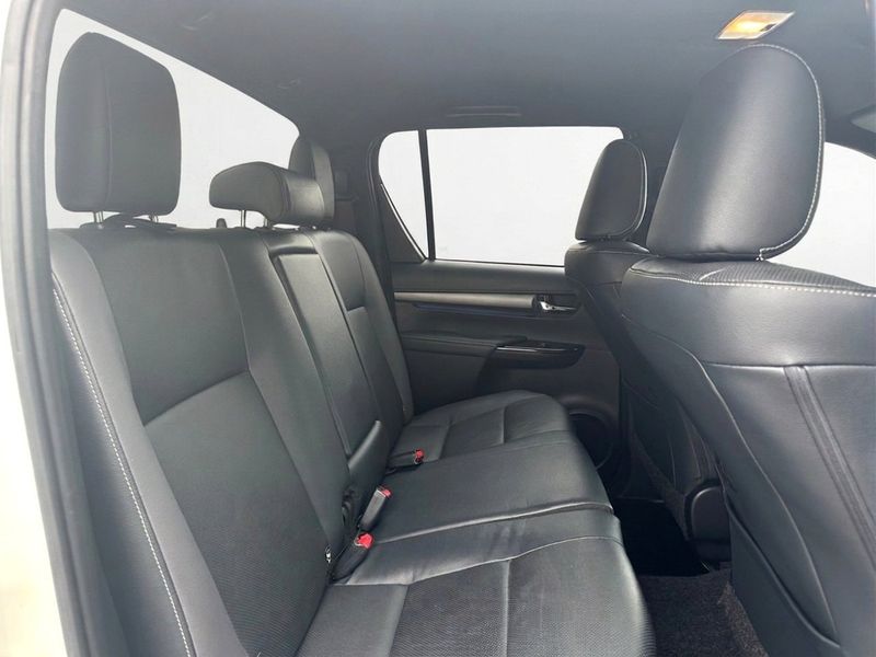 Toyota Hilux bild 16