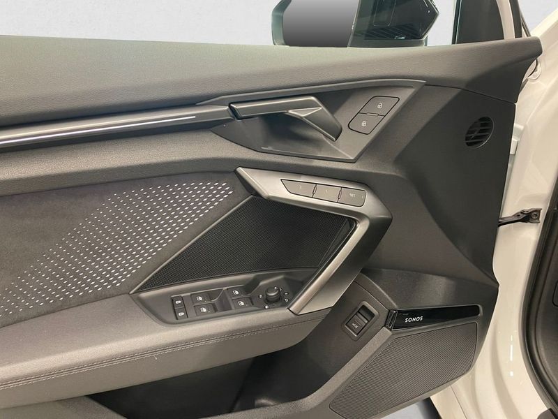 Audi RS3 bild 8