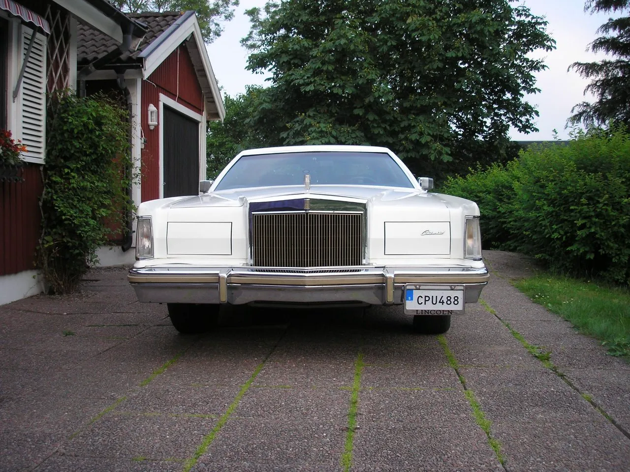 Vehicle image 1