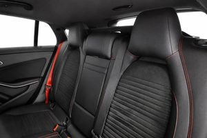 Mercedes CLA45 AMG bild 21