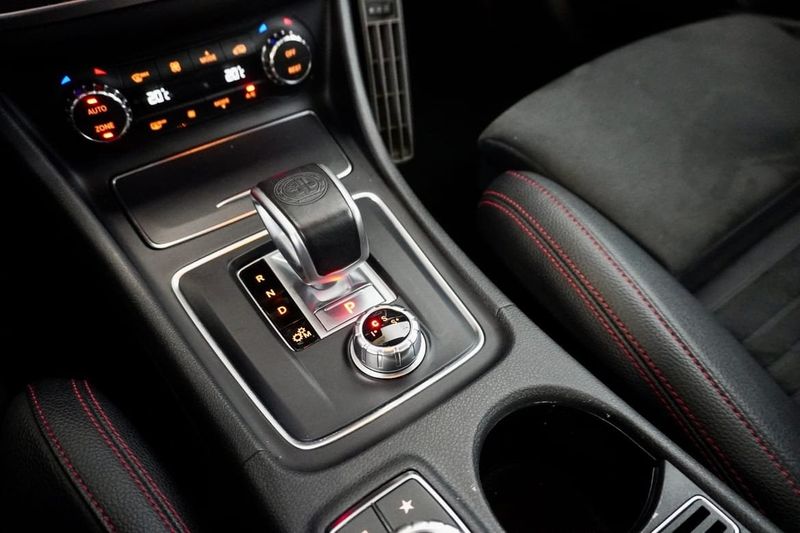 Mercedes CLA45 AMG bild 15