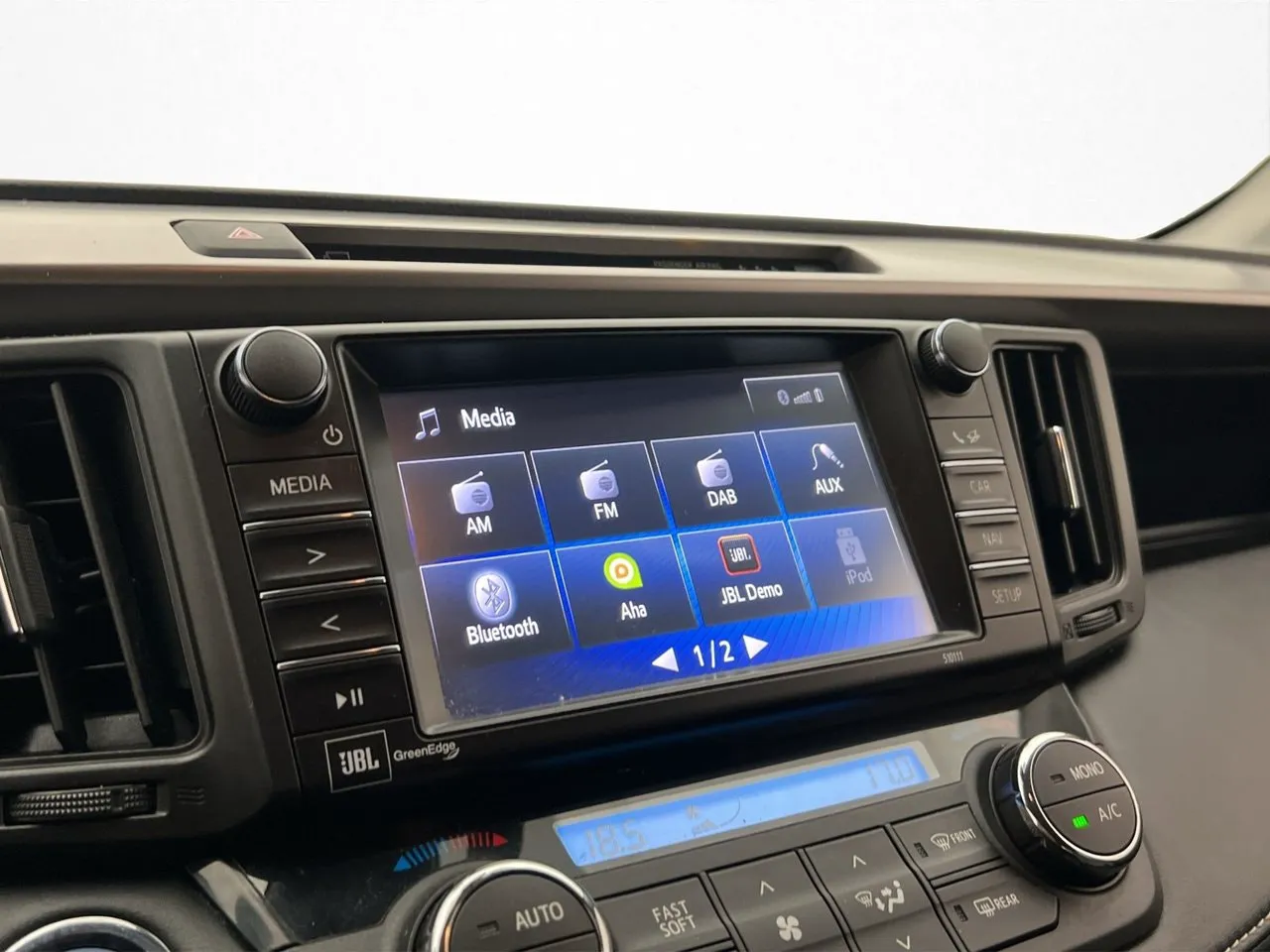 Vehicle image 23