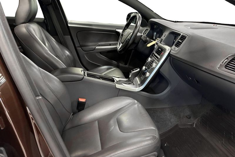 Volvo V60 bild 14