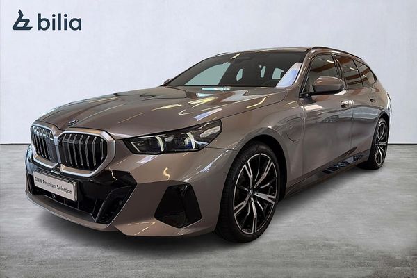 BMW 530 e xDrive Touring M Sport H/K 360 Kamera Aktiv Fart. Drag - 2026
