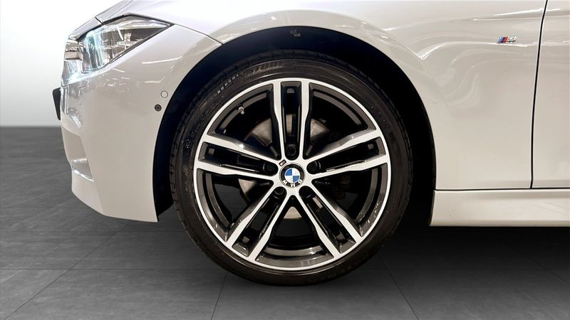 BMW 320 bild 9