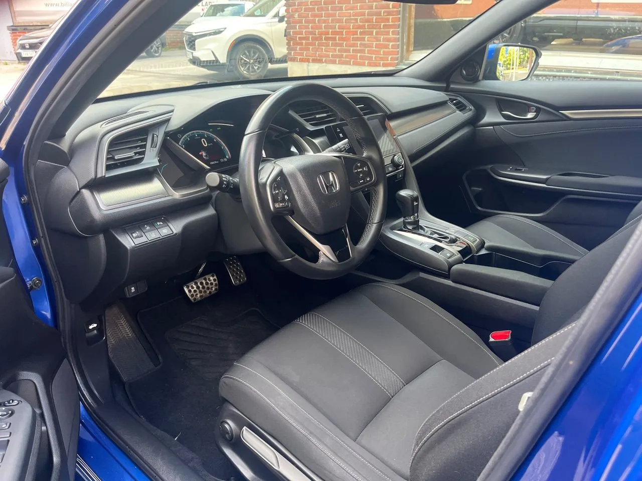 Vehicle image 8