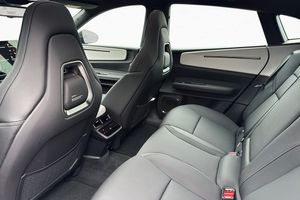 Polestar 4 bild 12