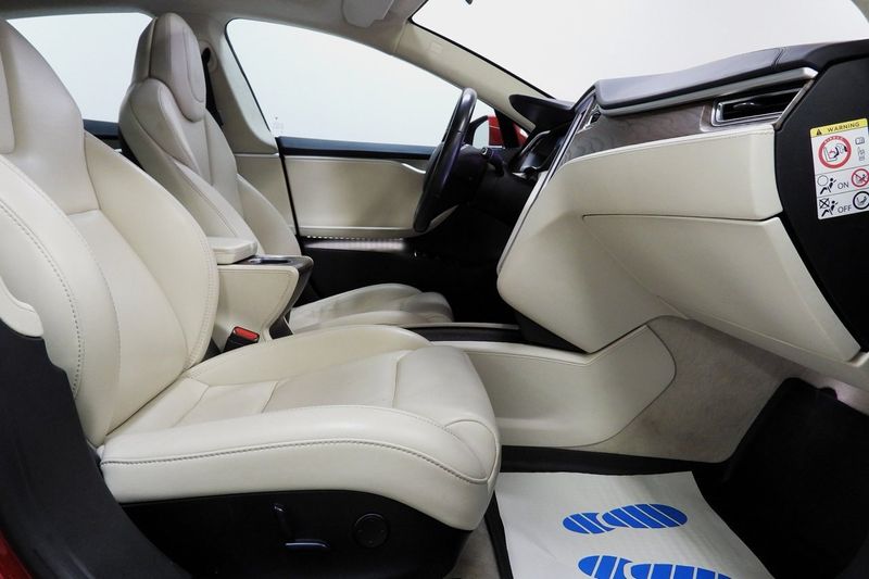 Tesla Model S bild 14
