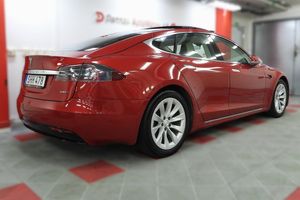 Tesla Model S bild 9