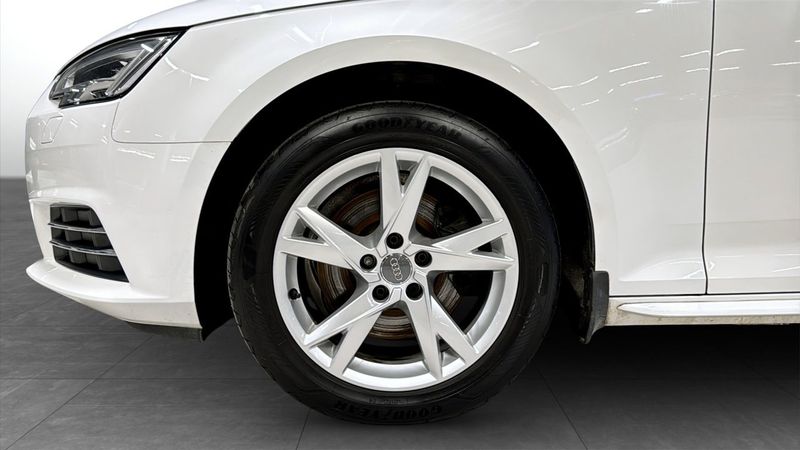 Audi A4 bild 9