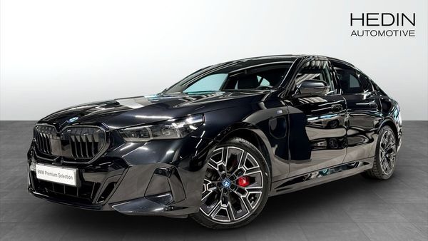 BMW 550 e xDrive Sedan M sport PRO Innovation Drag - 2024