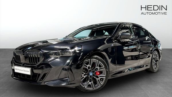 BMW 550 e e xDrive Sedan M sport PRO Innovation Drag - 2024