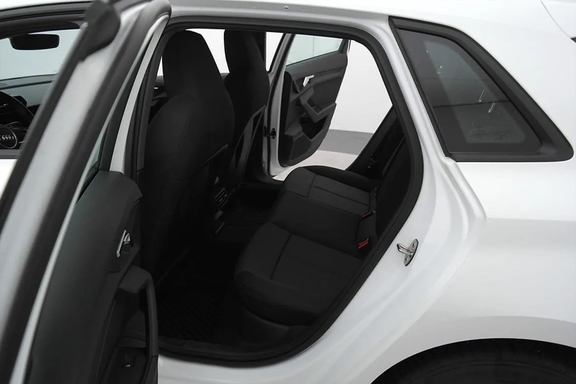 Vehicle image 20