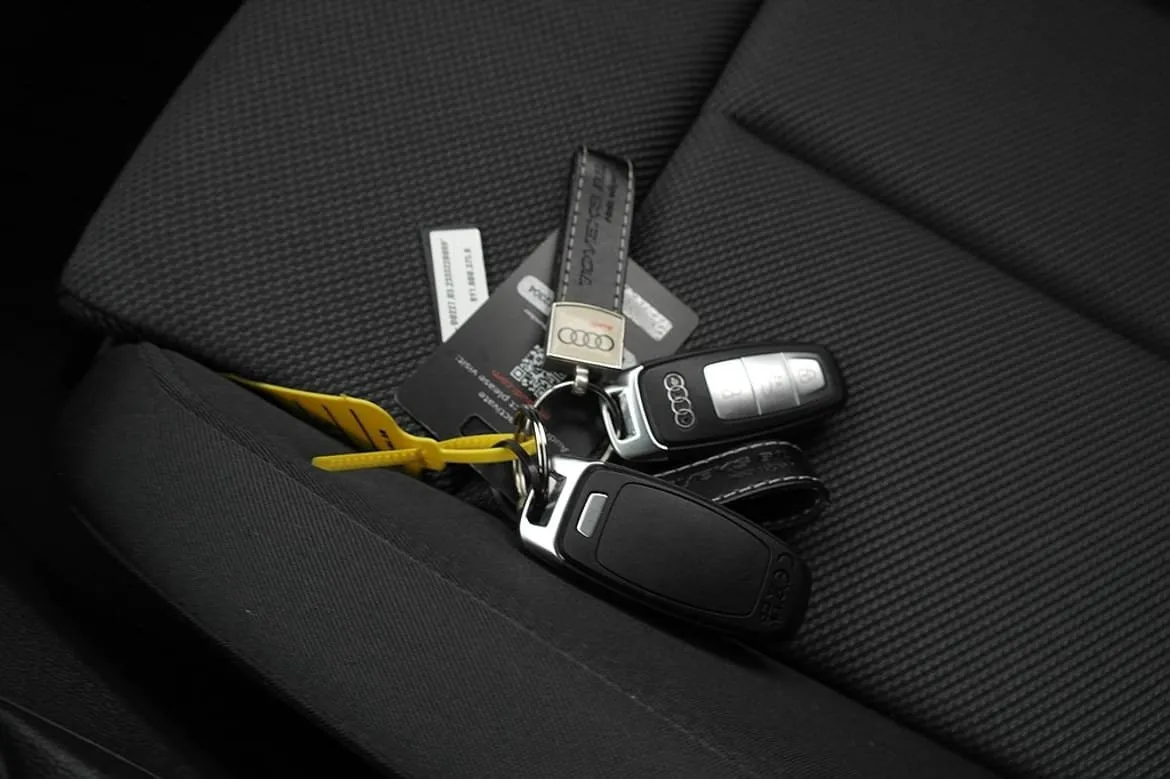 Vehicle image 22