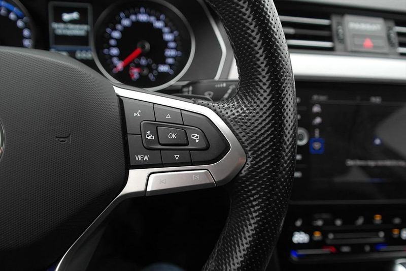 Volkswagen Passat bild 12