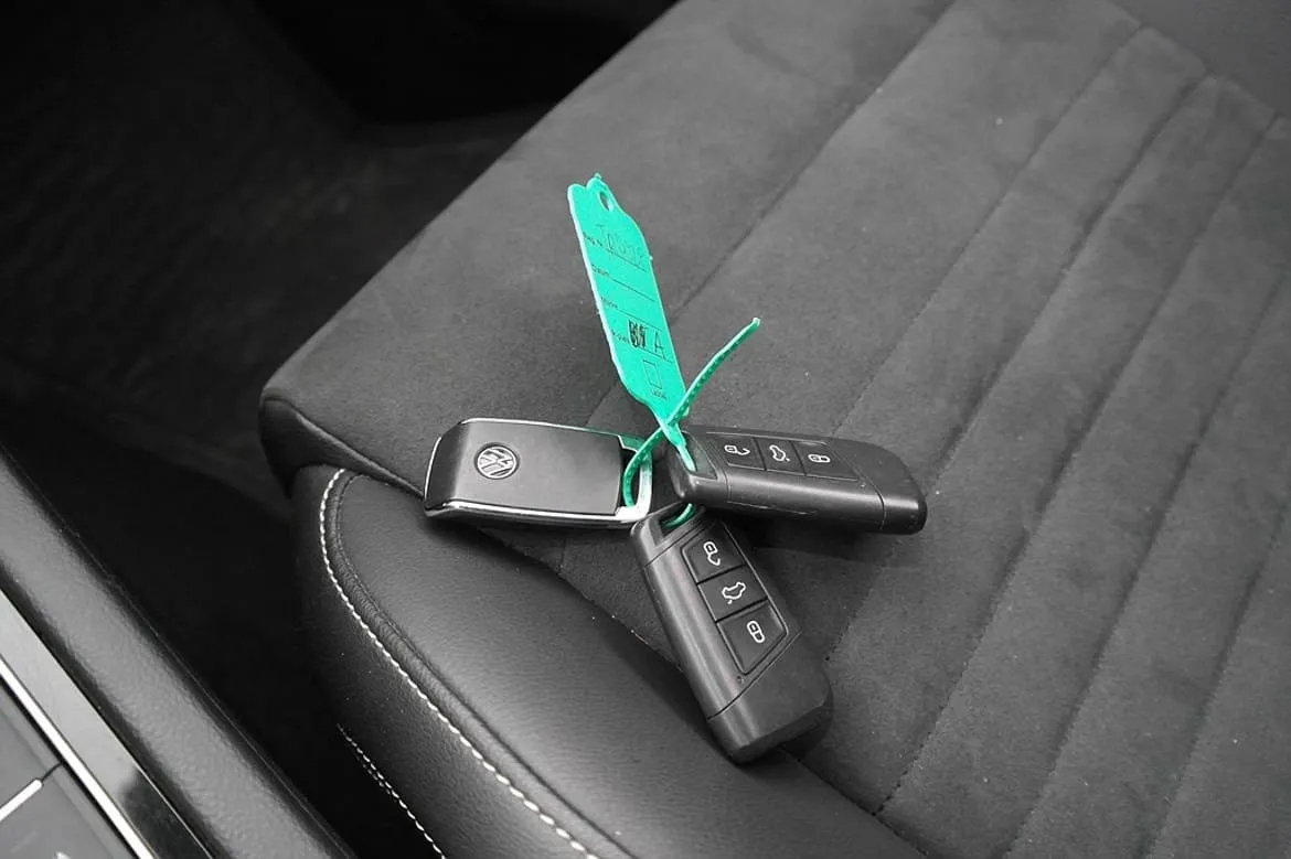 Vehicle image 23