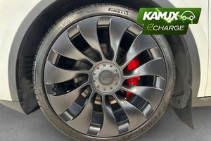 Tesla Model Y bild 8