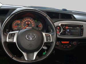 Toyota Yaris bild 12