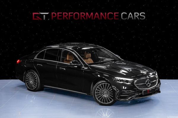 Mercedes E300 de 4MATIC AMG MOMS Pano Bur-4D 20" Drag Akustikglas Vinter - 2024
