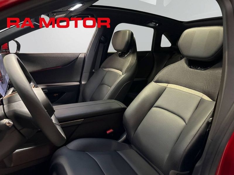 Mazda CX-6e bild 9