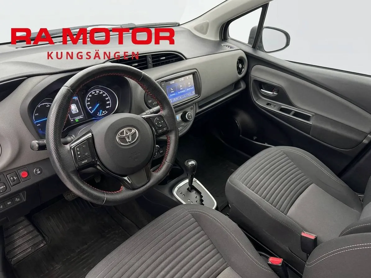 Vehicle image 8