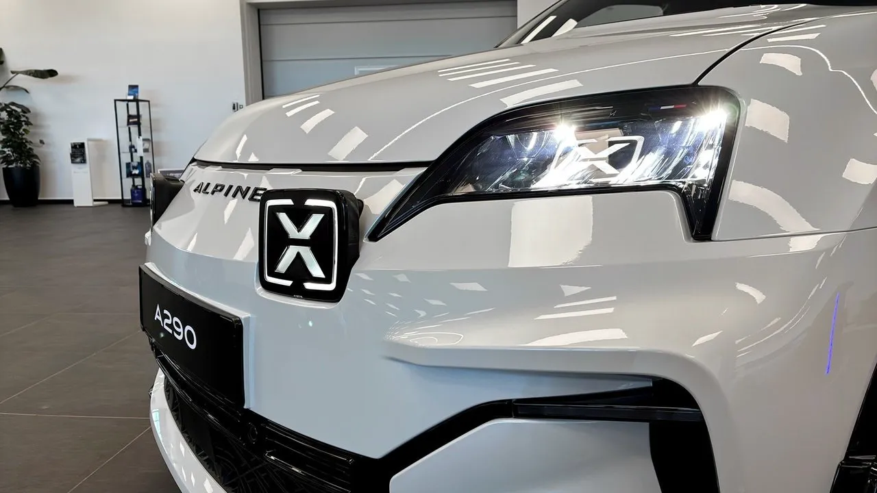 Vehicle image 20