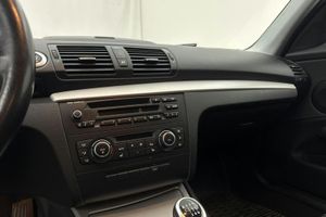 BMW 116 bild 11