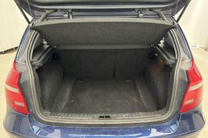 BMW 116 bild 9