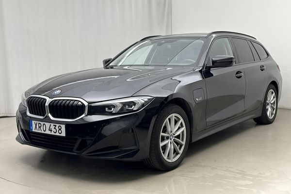 BMW 330 e xDrive Touring LCI, G21 (292hk) - 2023