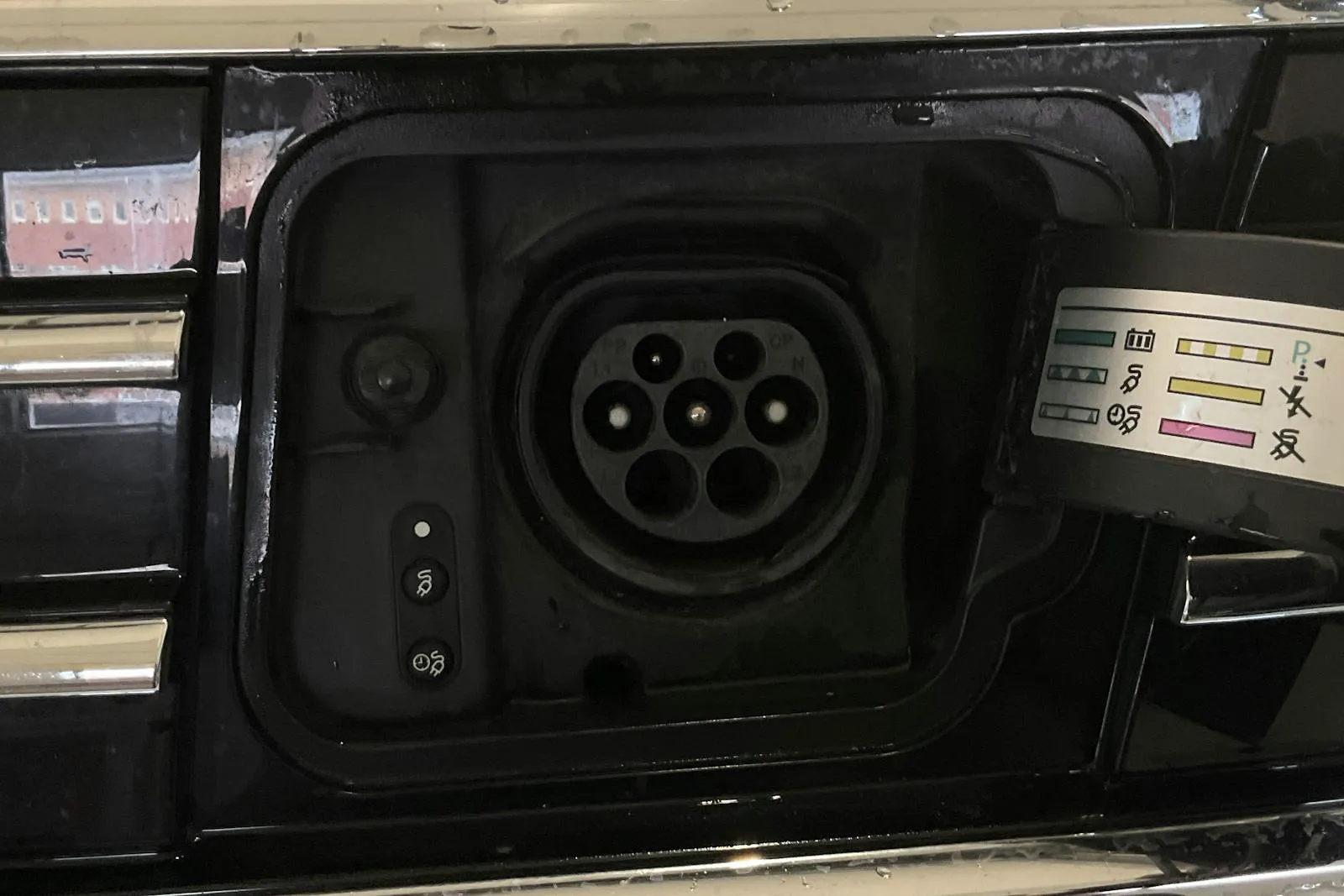 Vehicle image 21