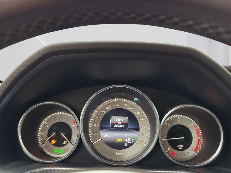 Mercedes E220 bild 13
