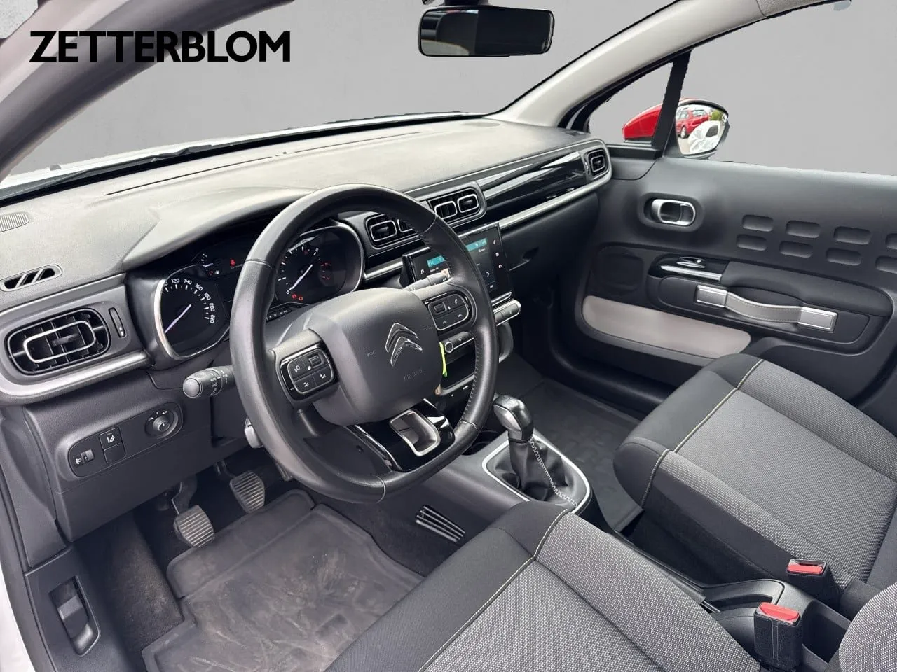 Vehicle image 7