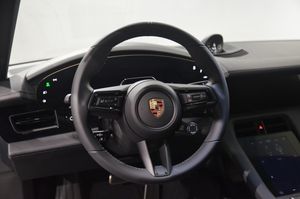 Porsche Taycan bild 16