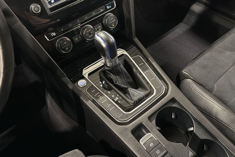 Volkswagen Passat bild 11