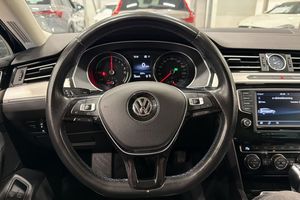 Volkswagen Passat bild 10