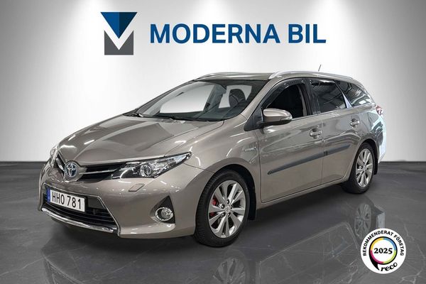 Toyota Auris Touring Sports Hybrid e-CVT Edition 50 M-värm B-kamera - 2014
