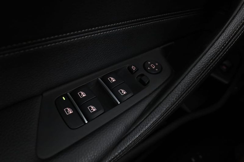 BMW 520 bild 30