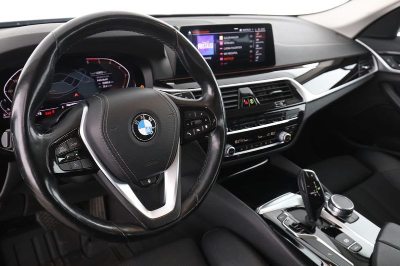 BMW 520 bild 12