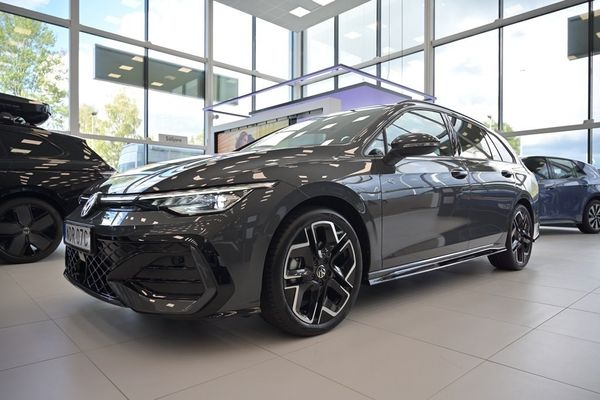 Volkswagen Golf R-Line 2.0 TSI 204 hk 4Motion - 2026