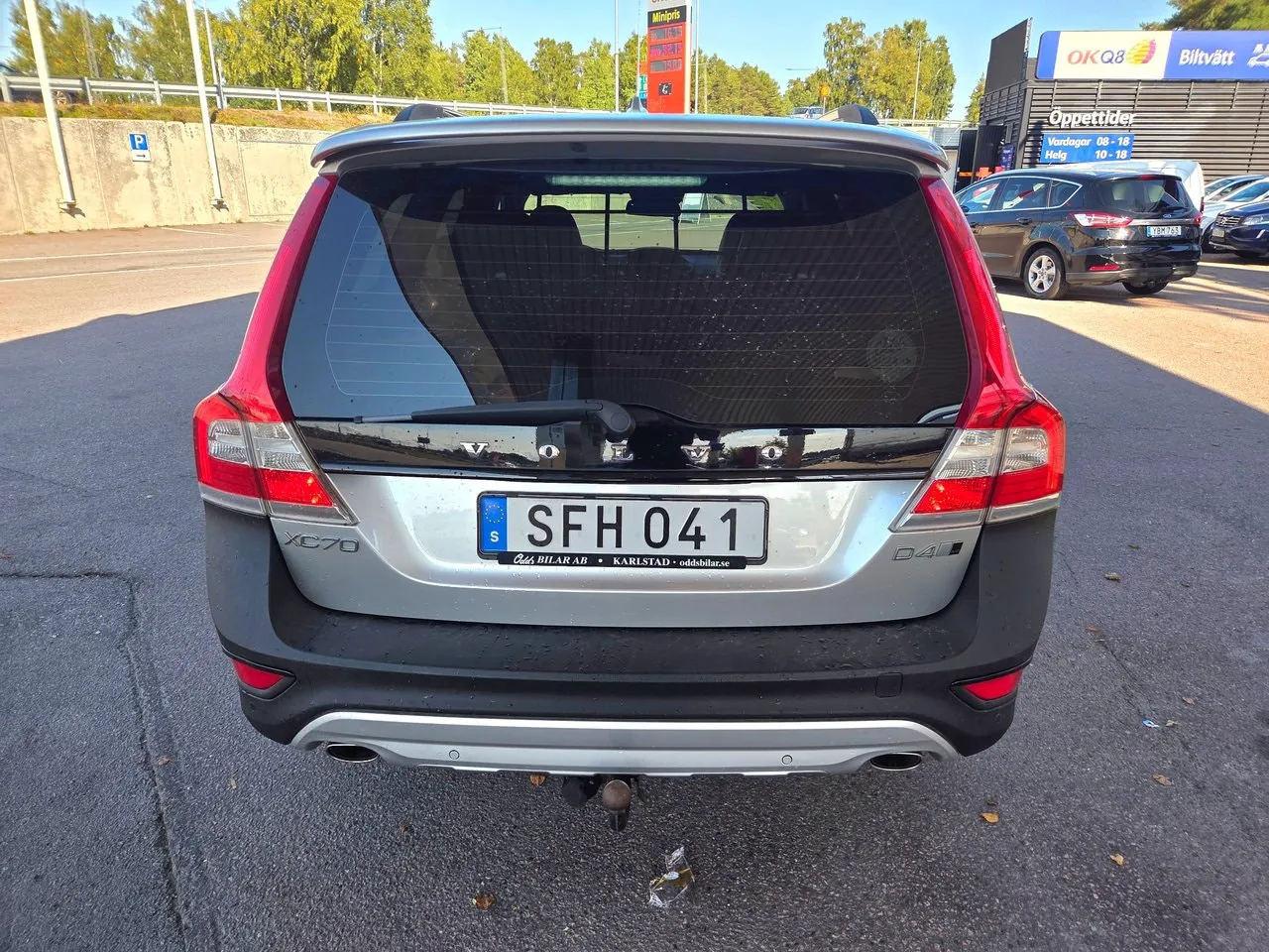 Vehicle image 7