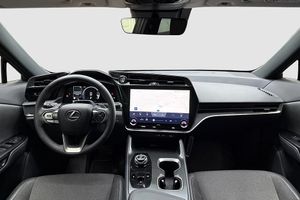 Lexus RZ bild 11