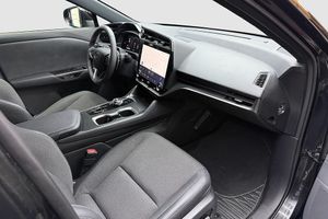 Lexus RZ bild 13