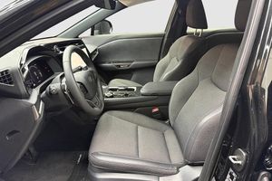 Lexus RZ bild 14